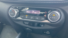 Nissan Juke 1.6 Hybrid N-Connecta 5dr Auto Hybrid Hatchback